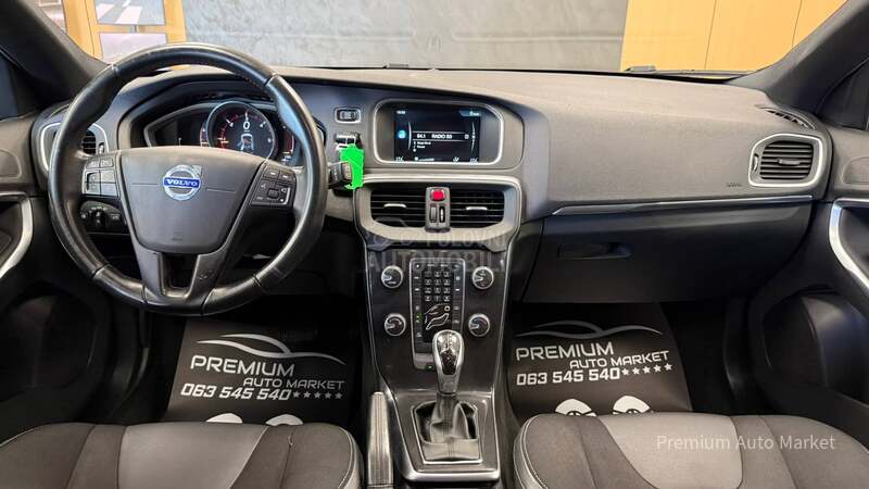Volvo V40 //2.0 D2//RESTY//NOV