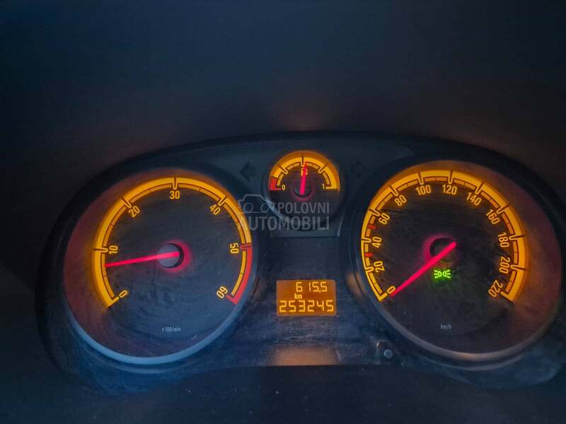 Opel Corsa D 1.3