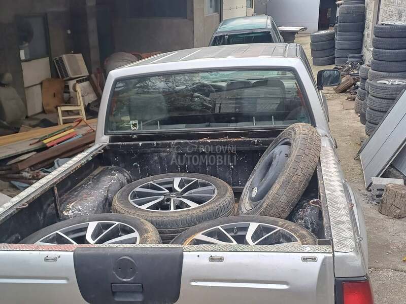 Nissan Navara d22