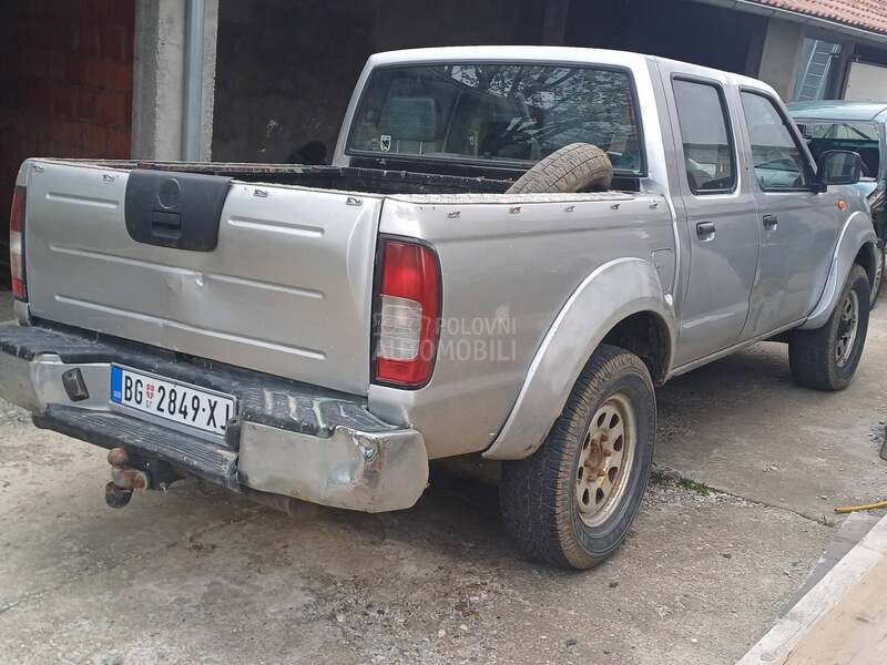 Nissan Navara d22