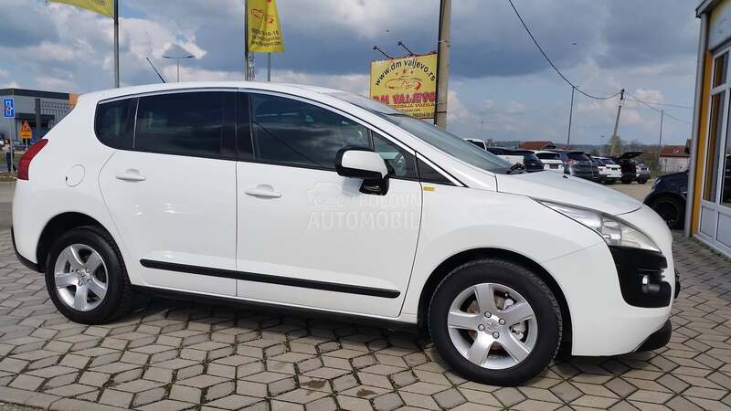 Peugeot 3008 1.6 E-HDI STYLE/AUT