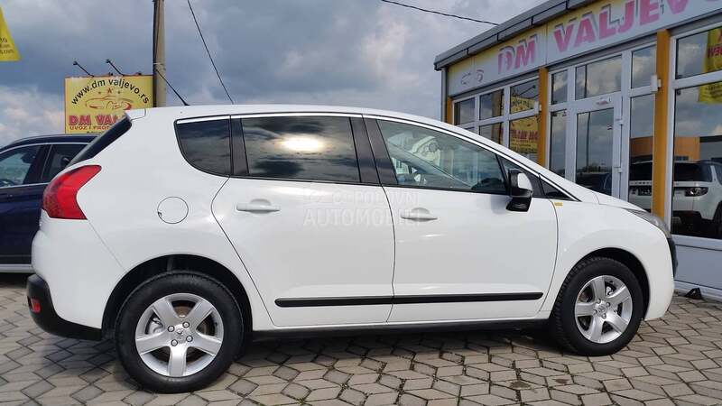 Peugeot 3008 1.6 E-HDI STYLE/AUT