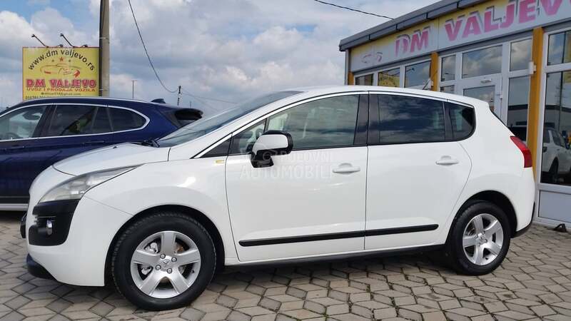 Peugeot 3008 1.6 E-HDI STYLE/AUT