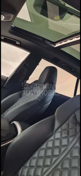Audi Q8 s line