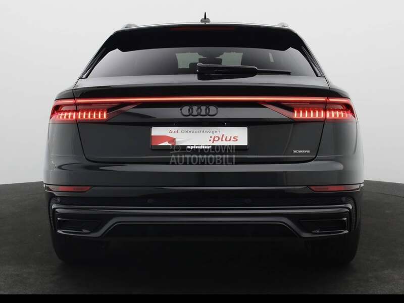 Audi Q8 s line
