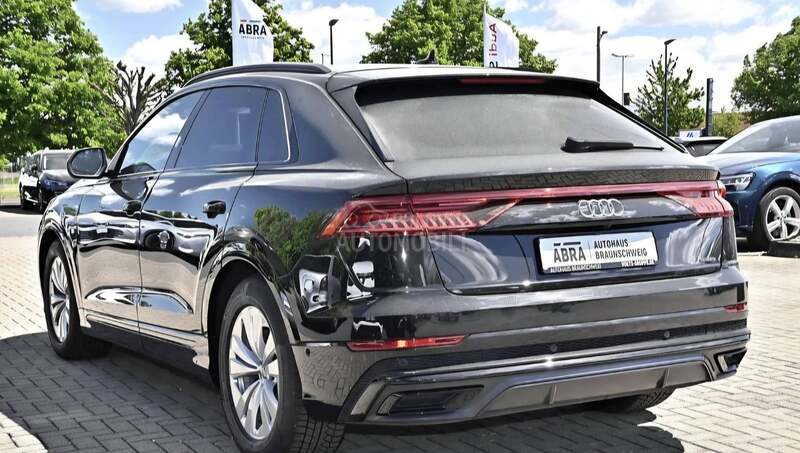 Audi Q8 s line