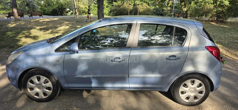 Opel Corsa D Cosmo