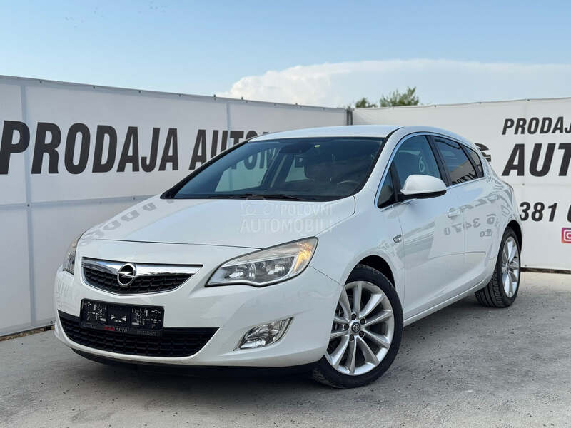 Opel Astra J 