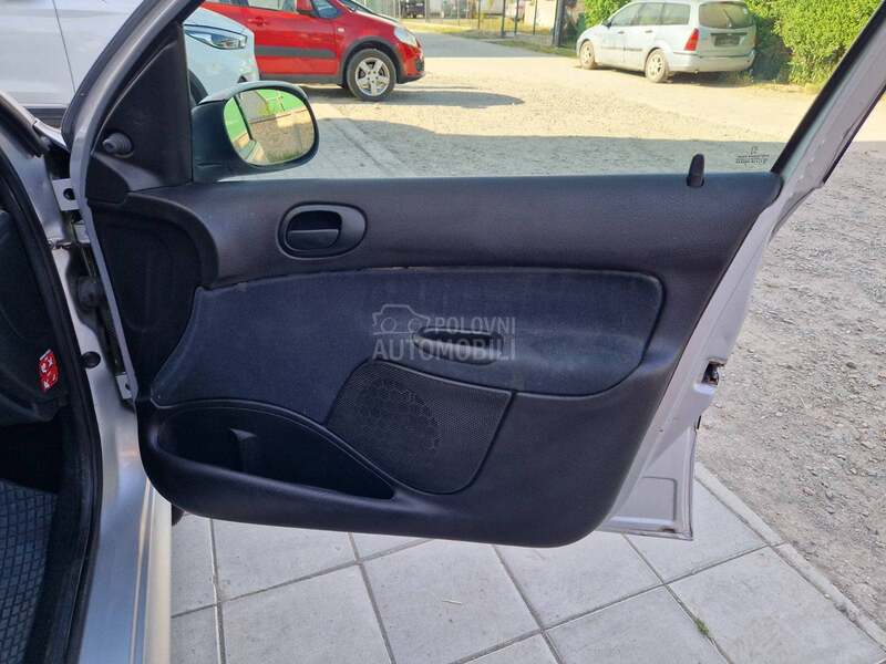Peugeot 206 1.1
