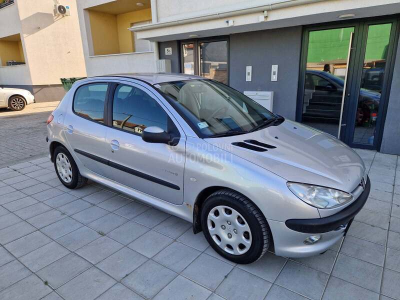 Peugeot 206 1.1