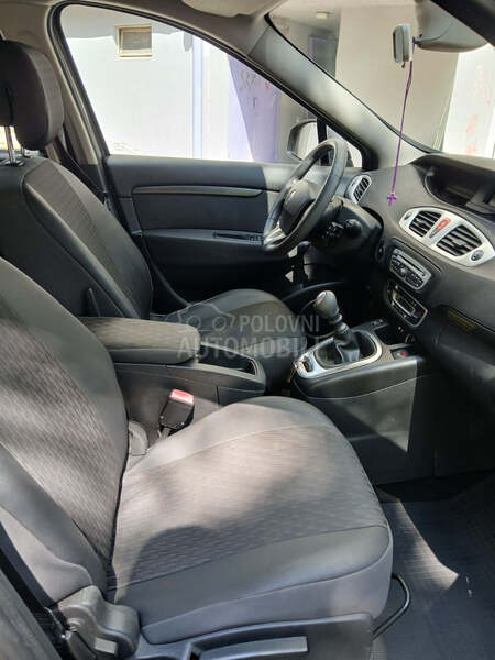 Renault Scenic 1.5 dci