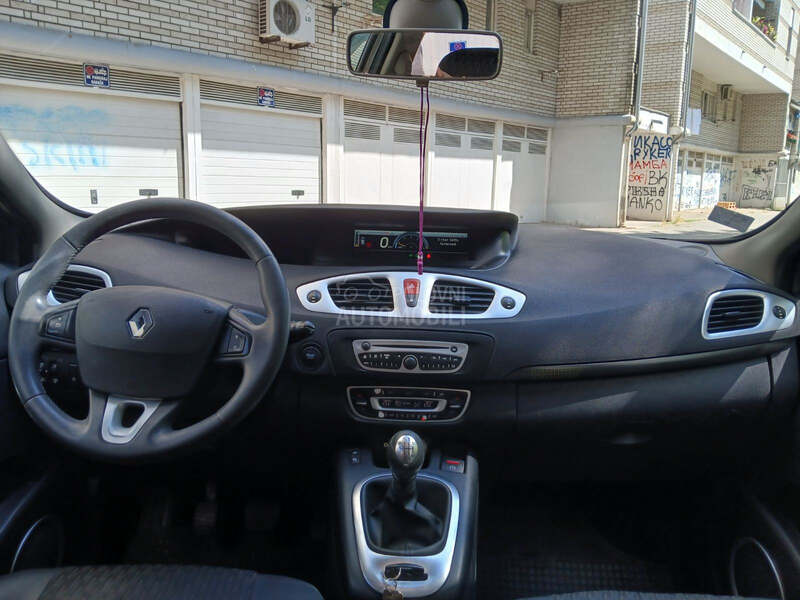 Renault Scenic 1.5 dci