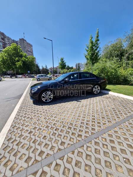 Mercedes Benz E 200 