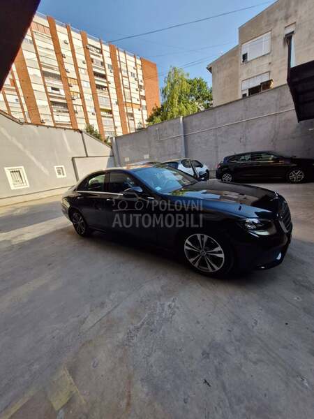 Mercedes Benz E 200 