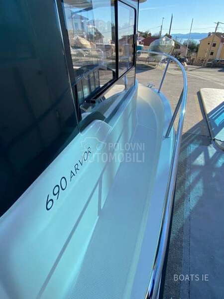 Quicksilver Arvor 690