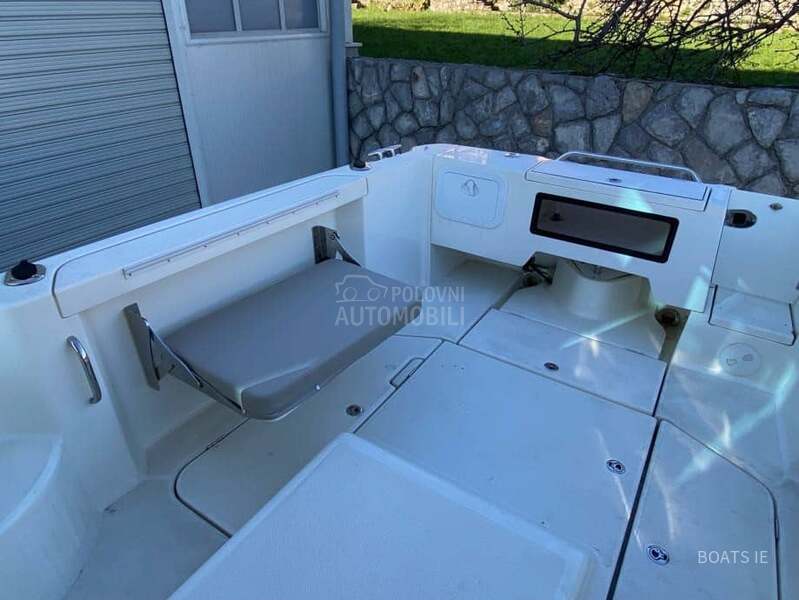 Quicksilver Arvor 690