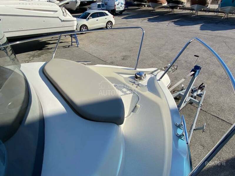 Quicksilver Arvor 690