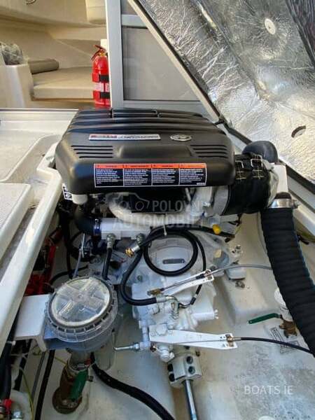 Quicksilver Arvor 690