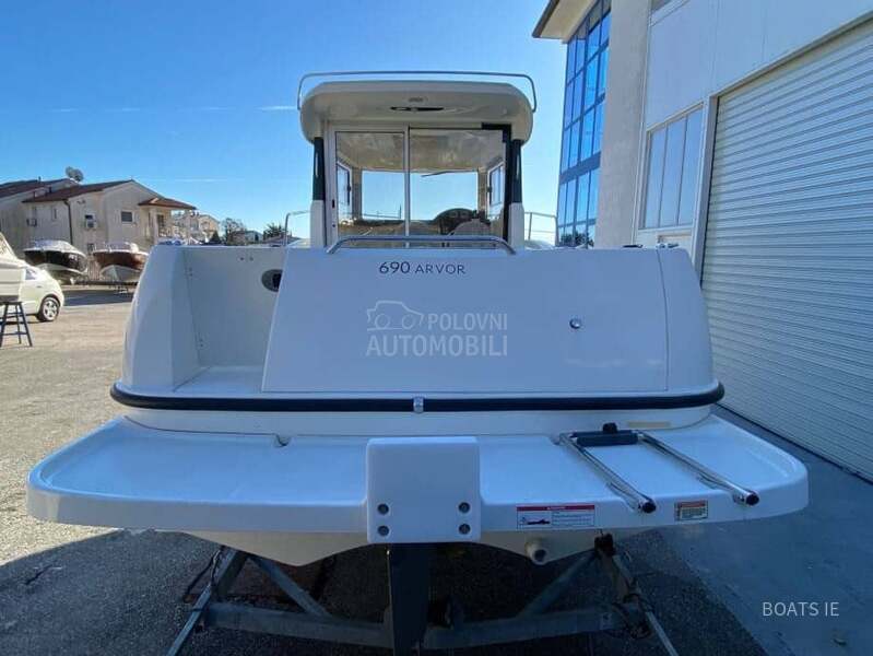 Quicksilver Arvor 690