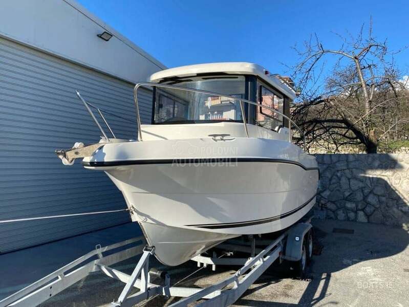Quicksilver Arvor 690