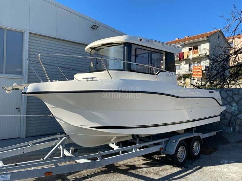 Quicksilver Arvor 690