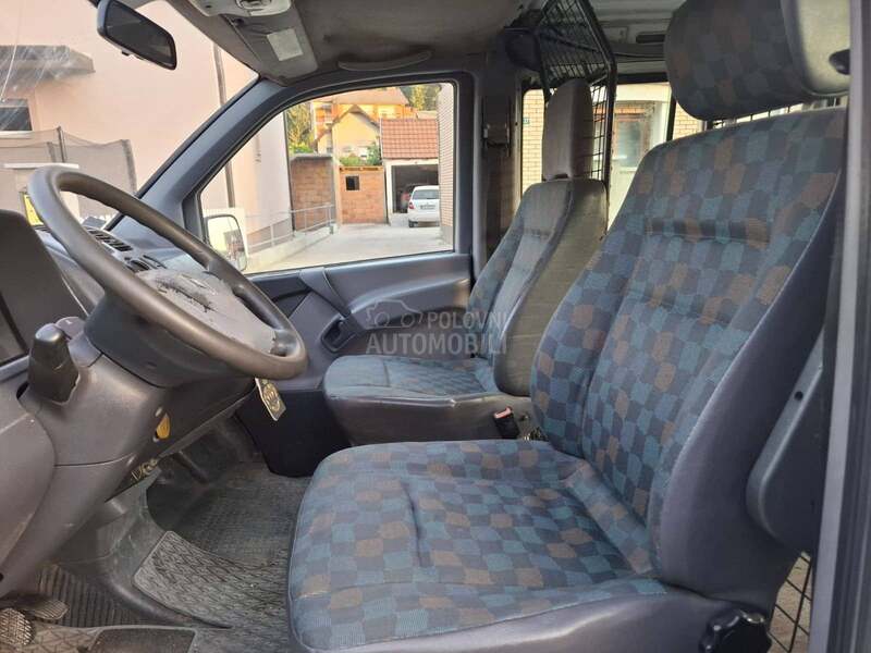 Mercedes Benz Vito 