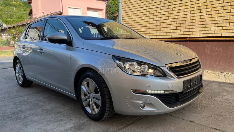 Peugeot 308 1.6 hdi//Pano//