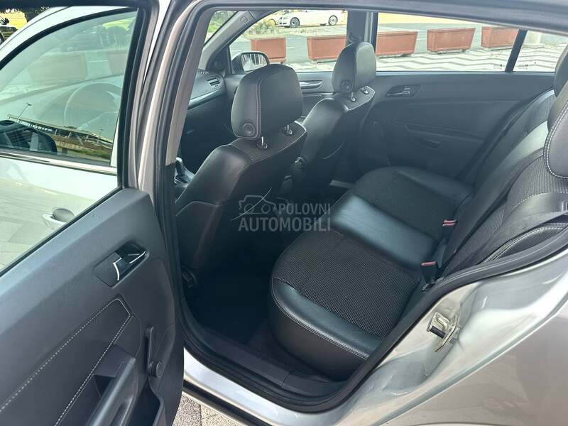 Opel Astra H 1.8/Cosmo/Auto/Nav/
