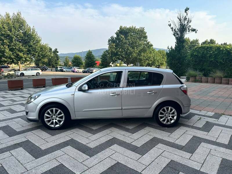 Opel Astra H 1.8/Cosmo/Auto/Nav/