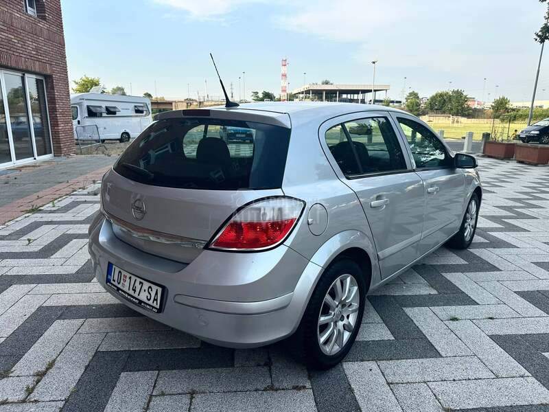 Opel Astra H 1.8/Cosmo/Auto/Nav/
