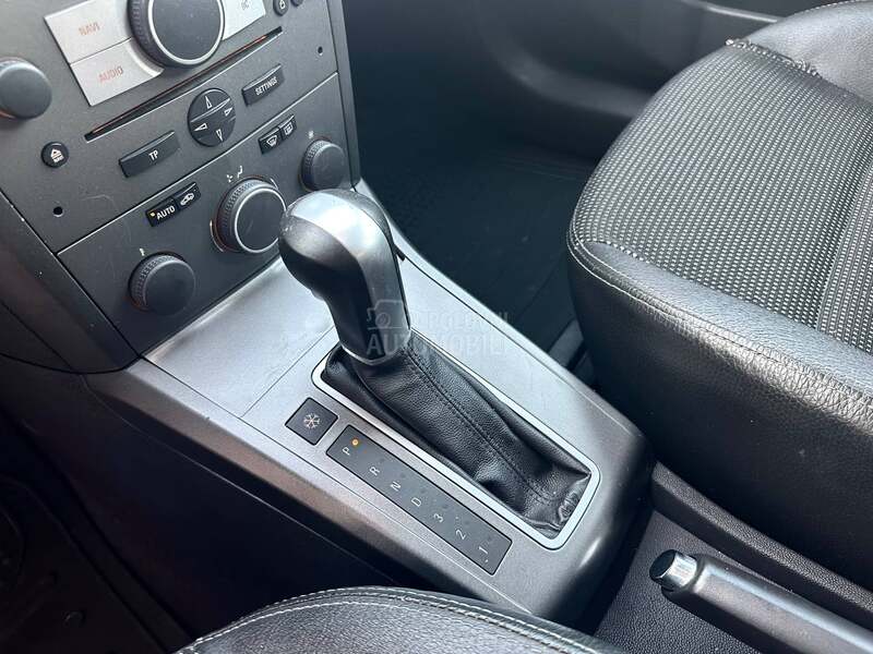 Opel Astra H 1.8/Cosmo/Auto/Nav/