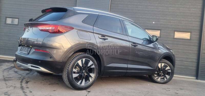 Opel Grandland X 1.5CDTI INNOVATION