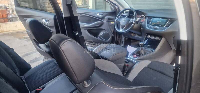 Opel Grandland X 1.5CDTI INNOVATION