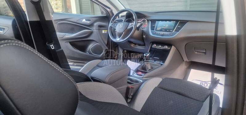Opel Grandland X 1.5CDTI INNOVATION