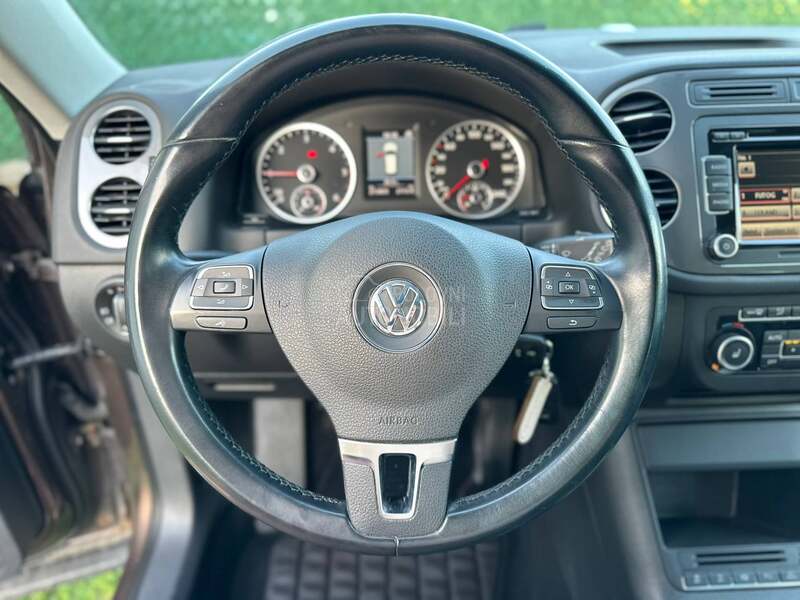 Volkswagen Tiguan 2.0 TDI/4x4/LED/