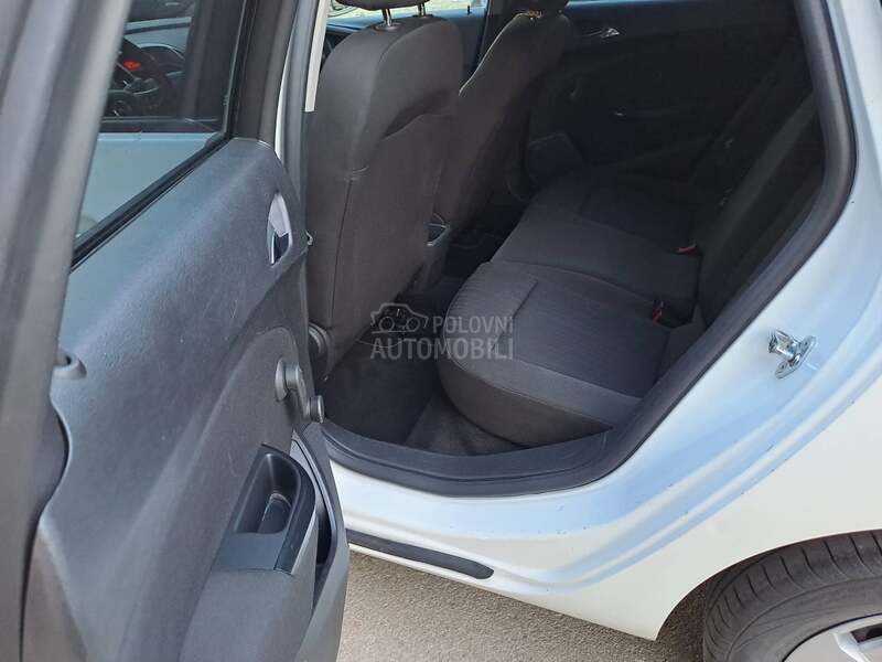 Opel Astra J 1.7 d