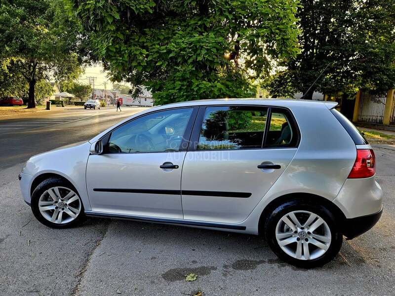 Volkswagen Golf 5 1.9 TDI LUTKICAW