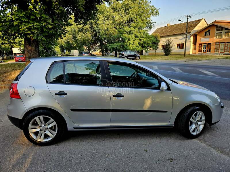 Volkswagen Golf 5 1.9 TDI LUTKICAW