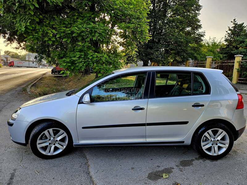 Volkswagen Golf 5 1.9 TDI LUTKICAW