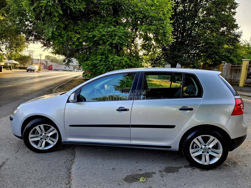 Volkswagen Golf 5 1.9 TDI LUTKICAW