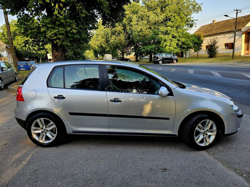 Volkswagen Golf 5 1.9 TDI LUTKICAW