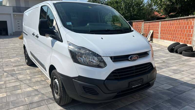 Ford Transit Custom long