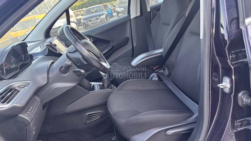 Peugeot 208 1.6HDI