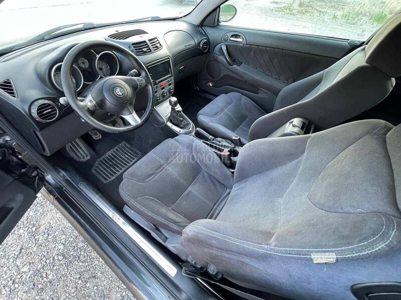 Alfa Romeo GT 1.9JTD BERTONE