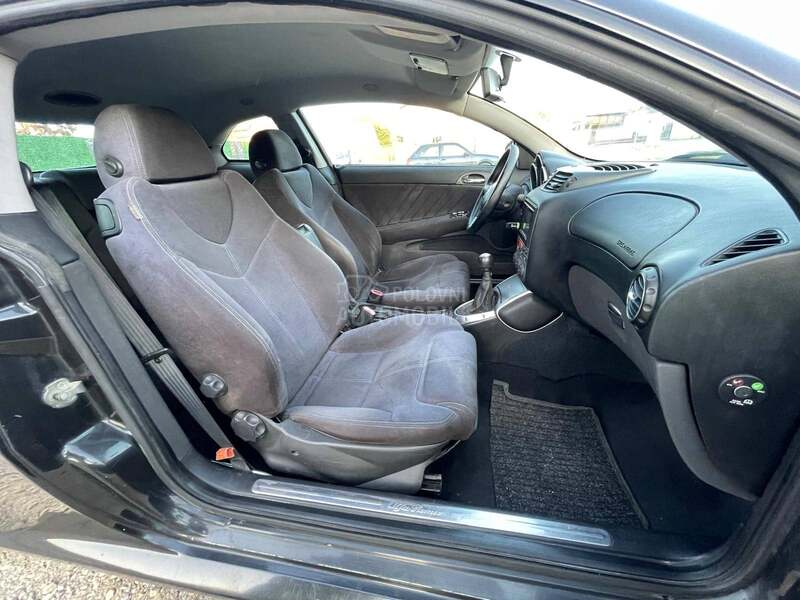 Alfa Romeo GT 1.9JTD BERTONE