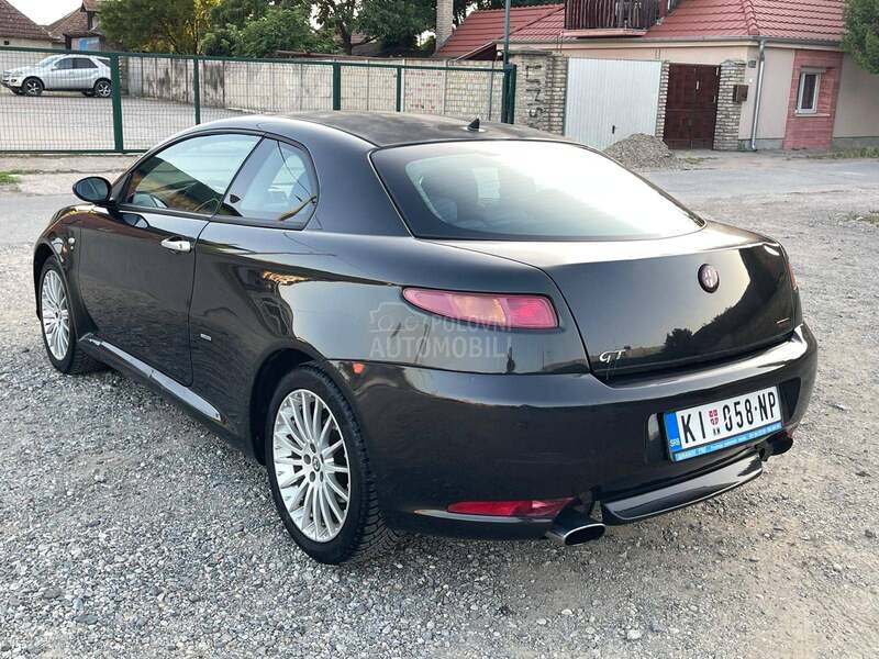 Alfa Romeo GT 1.9JTD BERTONE