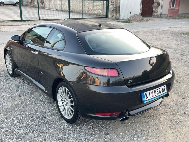 Alfa Romeo GT 1.9JTD BERTONE
