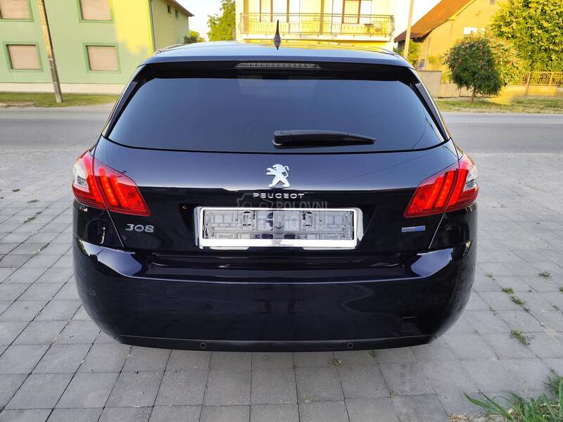 Peugeot 308 1.6HDI Allure /PANO/