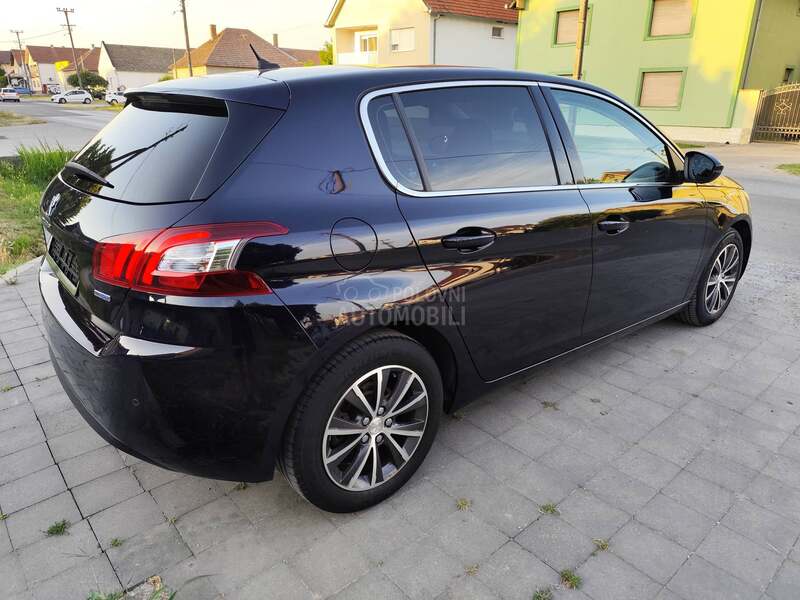 Peugeot 308 1.6HDI Allure /PANO/