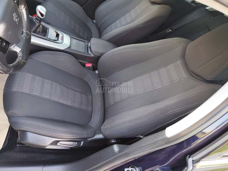 Peugeot 308 1.6HDI Allure /PANO/